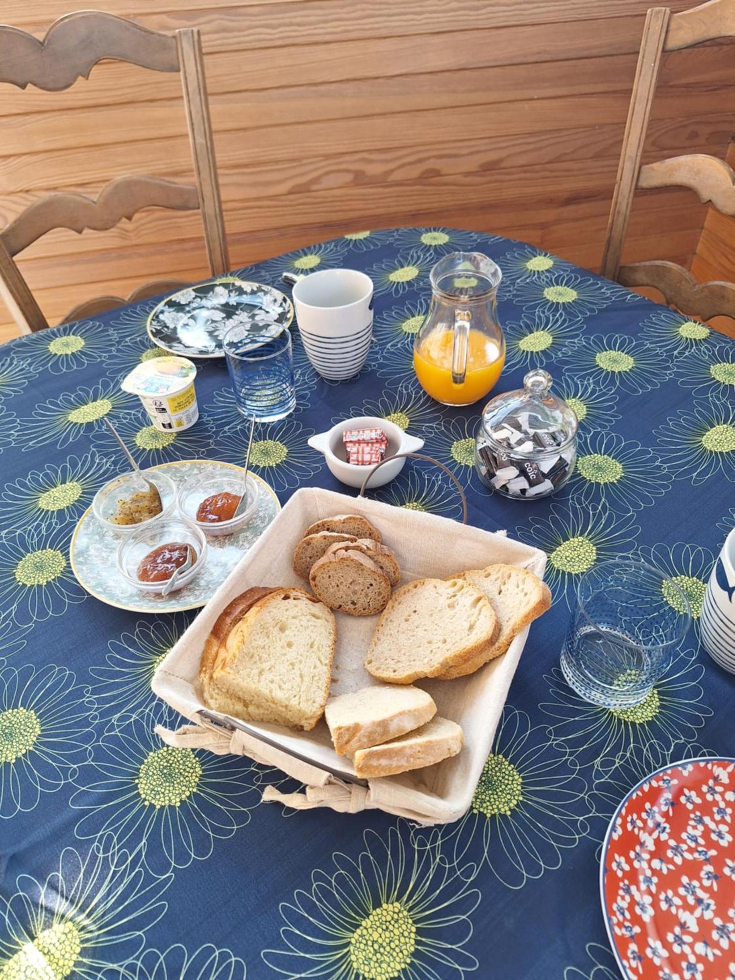Nouelig Bras Bed & Breakfast ลกตูดีย์ ภายนอก รูปภาพ